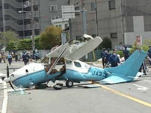 飛行機墜落
